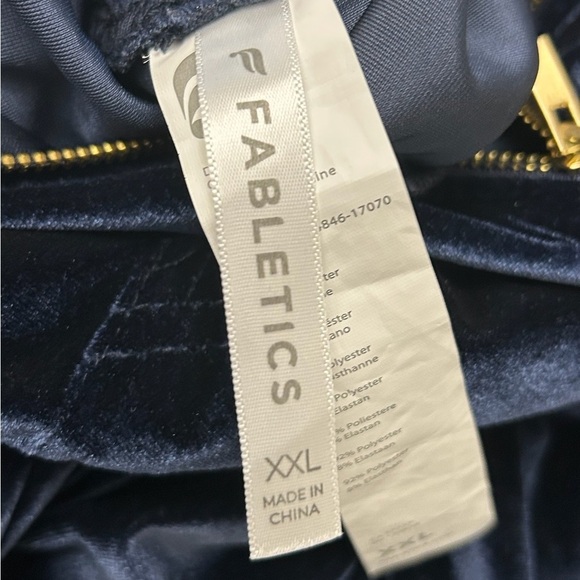 Fabletics Dark Navy Blue Zipper Front Wide Leg Velour Jumpsuit Size XXL - Picture 12 of 14